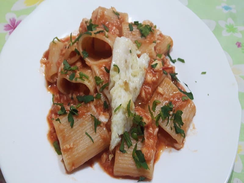 Pacchero integrale con dentice e pomodorini