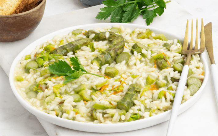 Risotto integrale fiori di zucca e asparagi